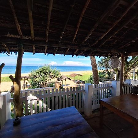 Bed and Breakfast Sailors' Bay Хіккадува Екстер'єр фото