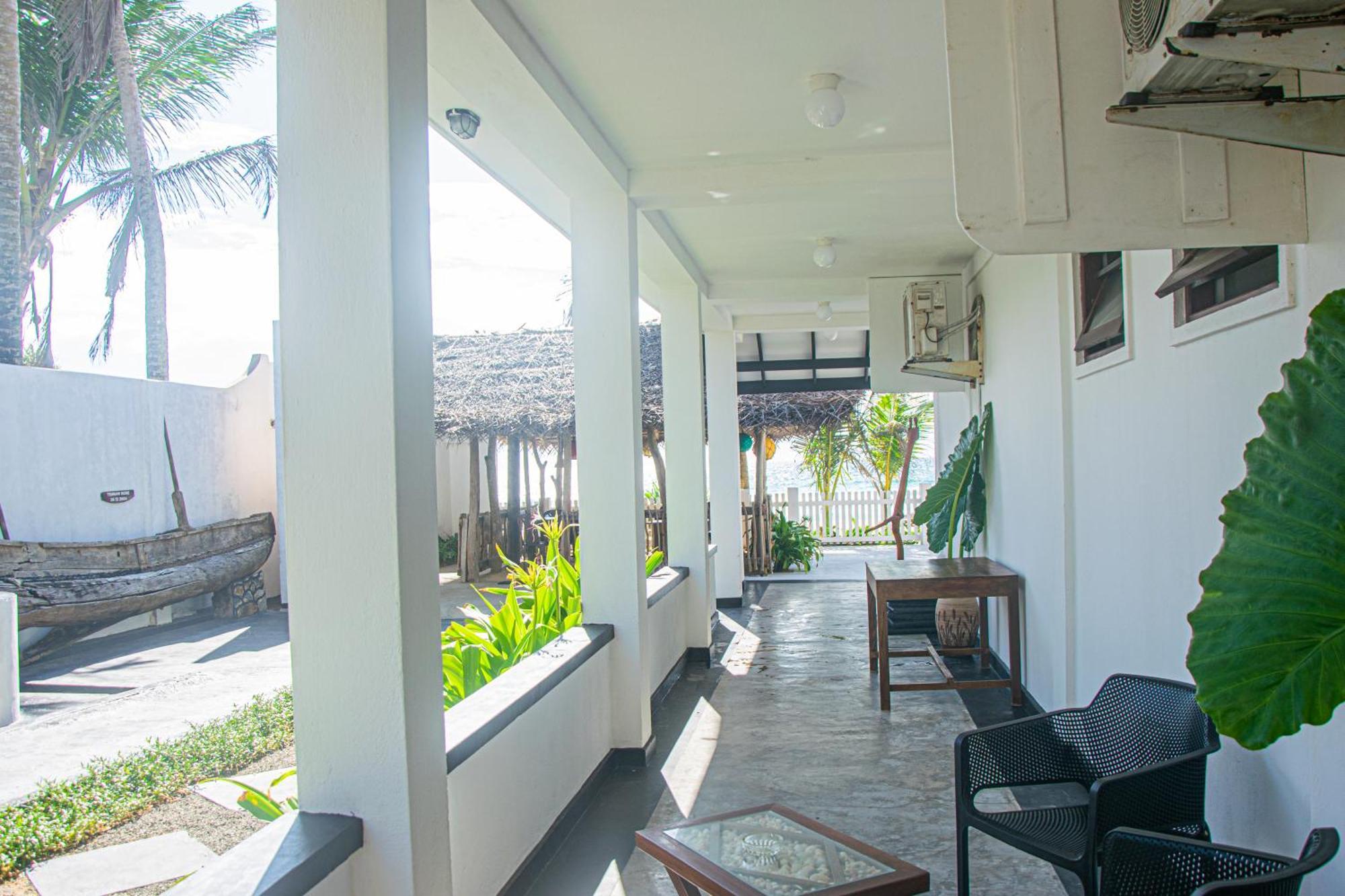 Bed and Breakfast Sailors' Bay Хіккадува Екстер'єр фото