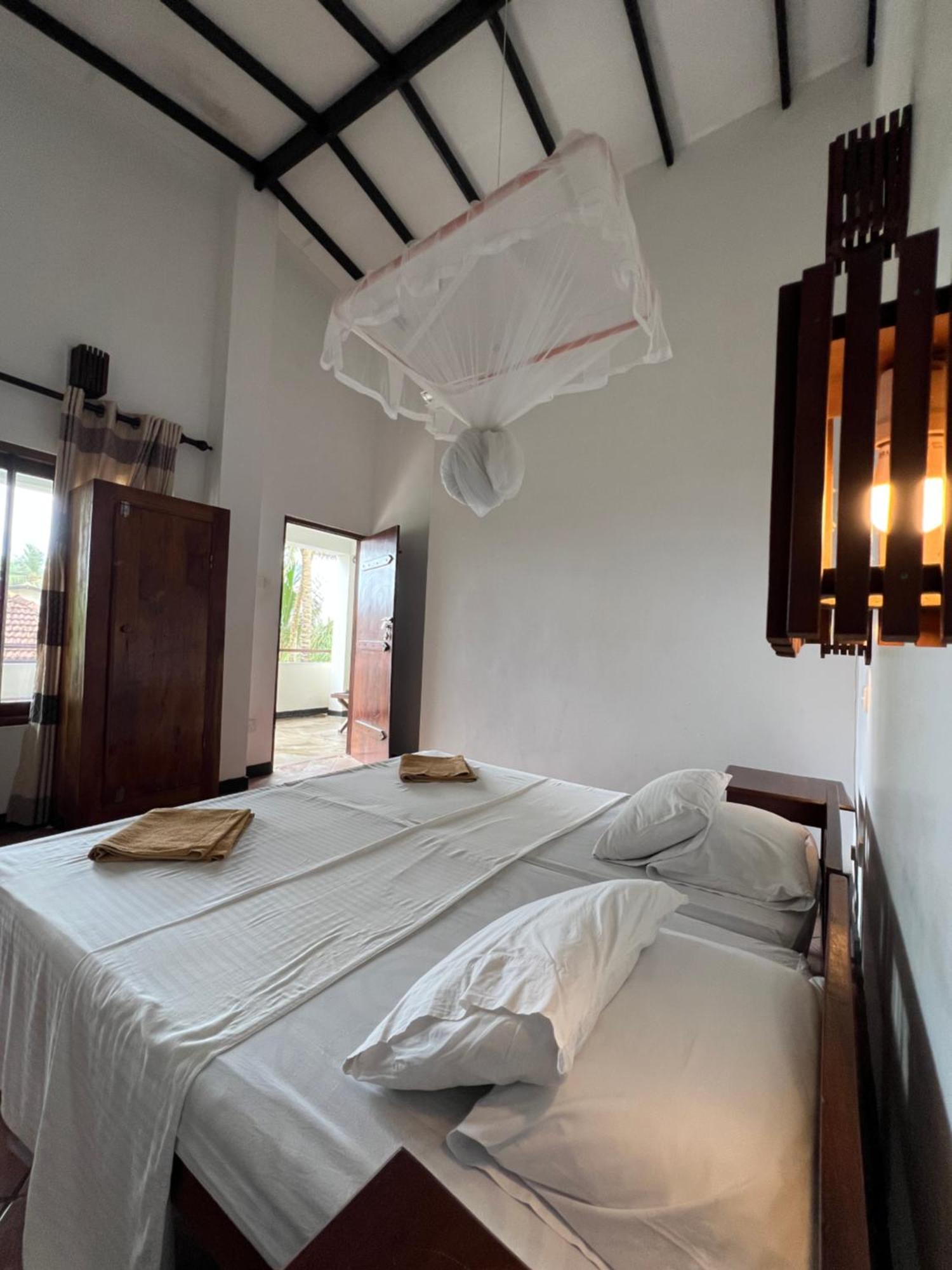 Bed and Breakfast Sailors' Bay Хіккадува Екстер'єр фото